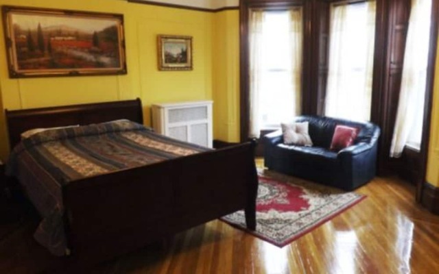 Lefferts Gardens Residence B&B