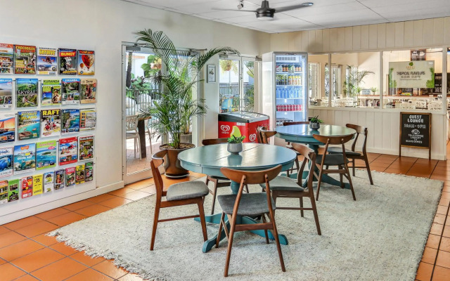 Coral Tree Inn