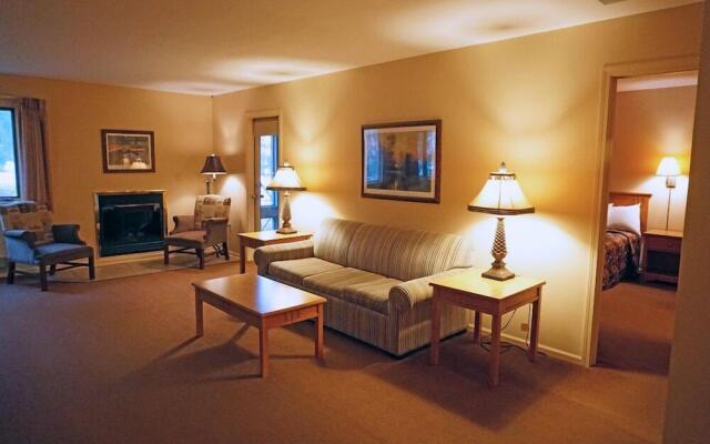 Telemark Northwoods Lodging