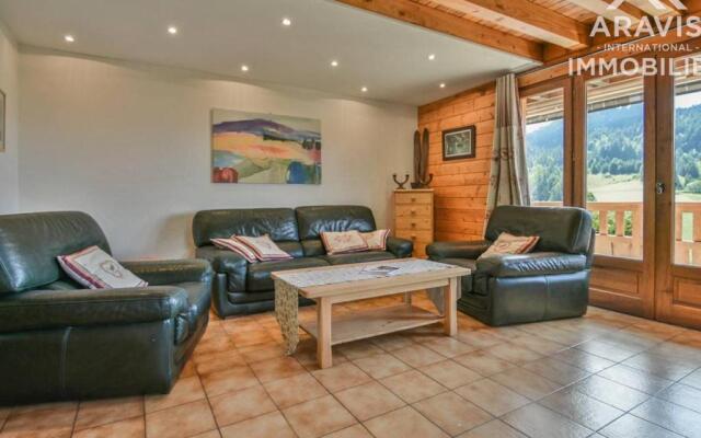 Chalet Le Grand-Bornand, 5 pièces, 9 personnes - FR-1-391-2