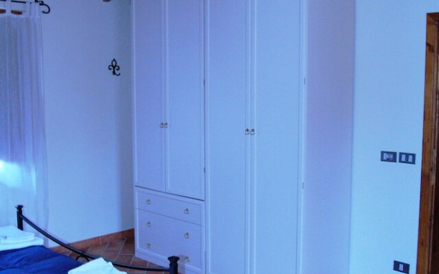 Three-room Apartment on the Outskirts of Chianti