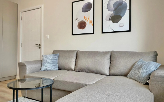 Stylish Top Centre Apartment for 4 guests