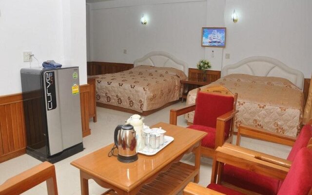 Golden Star Hotel