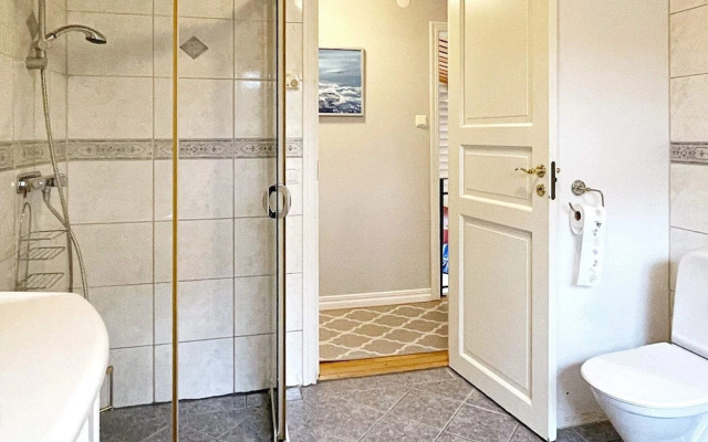 8 Person Holiday Home in Uddevalla-by Traum