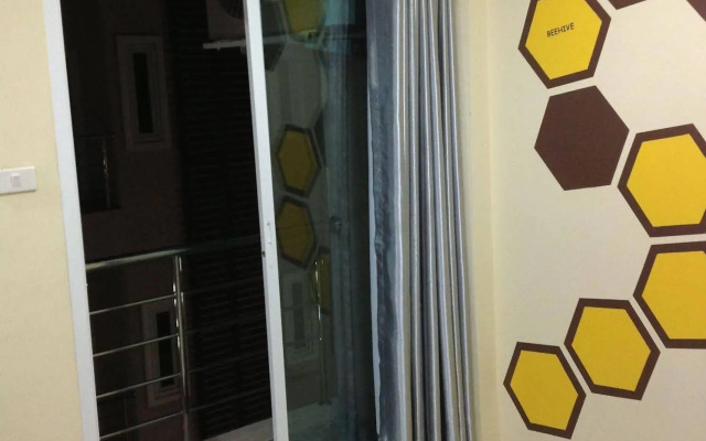 Beehive Patong Hostel