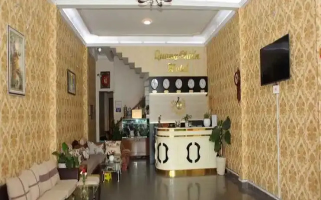 Quang Chien Hotel by Zuzu