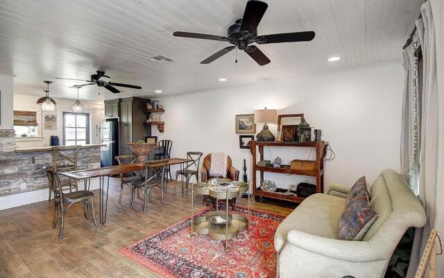 The Gulf House Gs512 Home