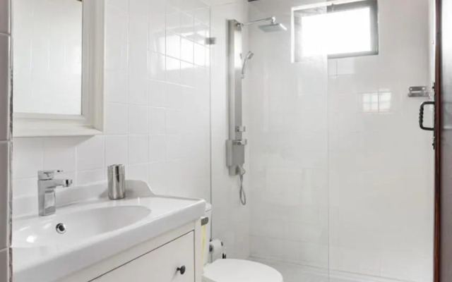 ALTIDO Magic House with Pool