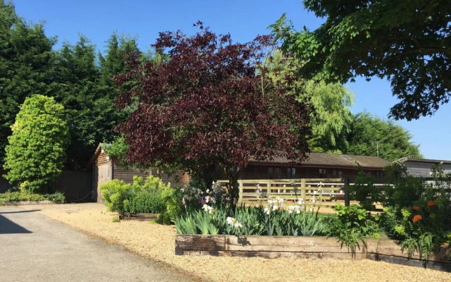 Linford Stable