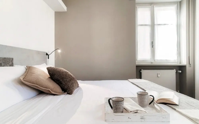 MyHomeInComo - Art Design Suites