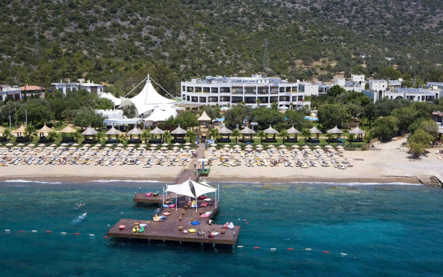 Latanya Park Resort