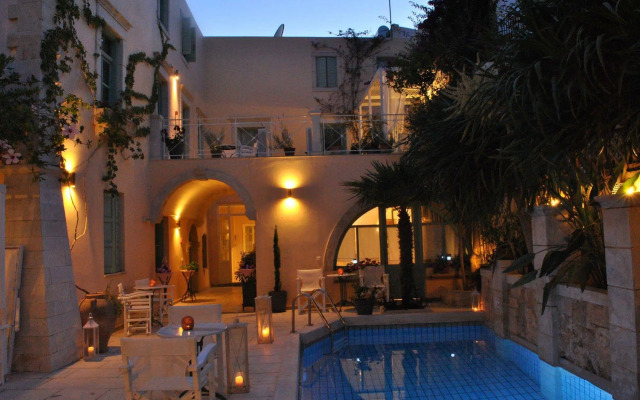 Mythos Suites Boutique Hotel