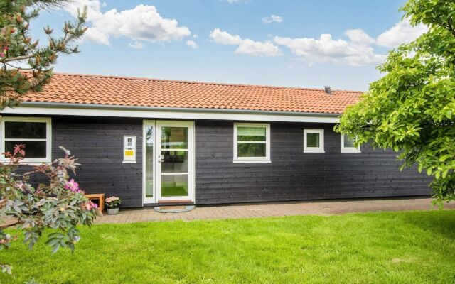 6 Person Holiday Home in Borkop