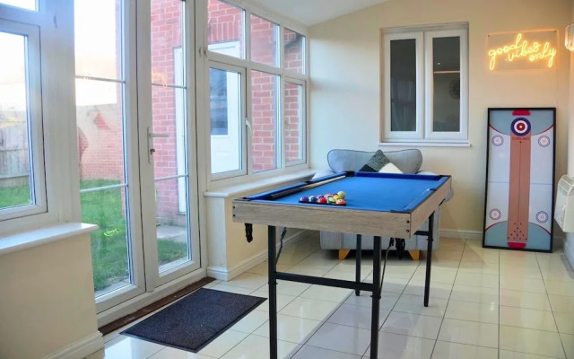 Lovely 3-bed House in Solihull