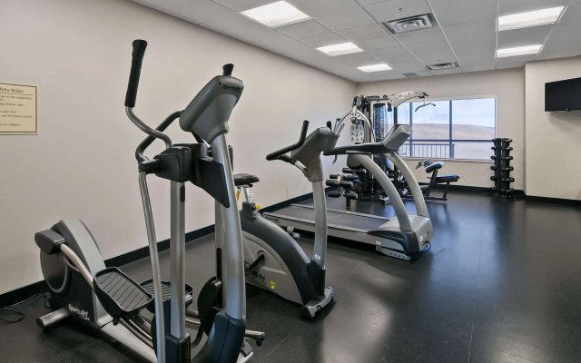 Best Western Plus Okotoks Inn & Suites