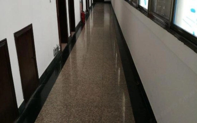 Qinghua Hostel
