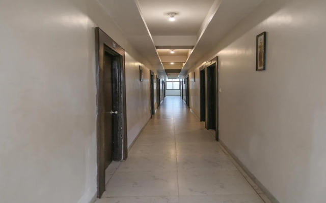 Hotel White Pearl by OYO Rooms