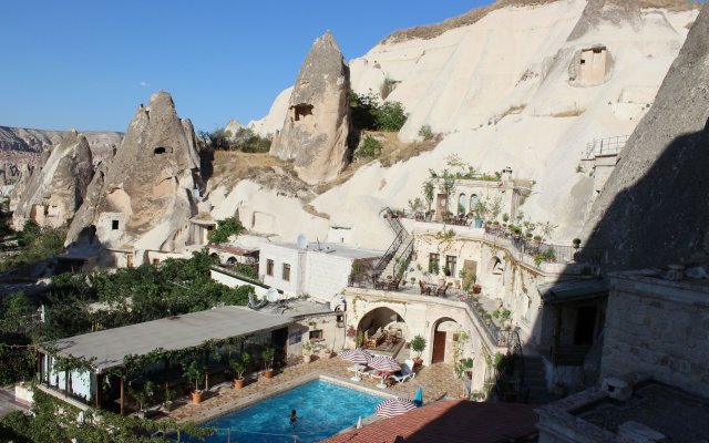 Local Cave House Hotel