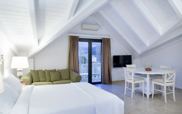 The Alley Hotel