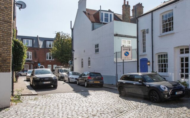 3-Bedroom Mews House with Optional Parking