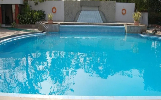 OYO 8771 Hotel Allahabad Regency