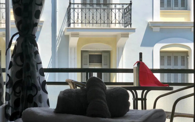 Athenaeum Acropolis Residence 1min to Museum