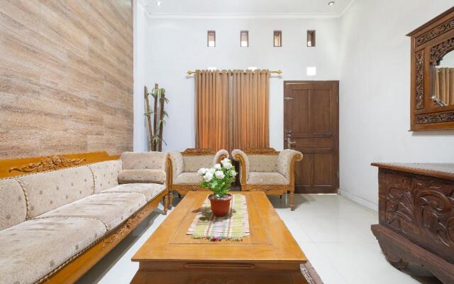 OYO 2995 Oemah Sorowajan Homestay Syariah