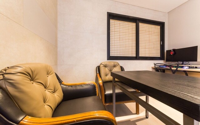Bundang (Seohyeon) Hotel & U