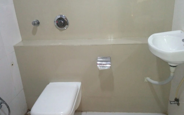 Hotel Vashi Inn