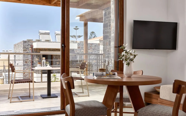 Volta Suites and Villas