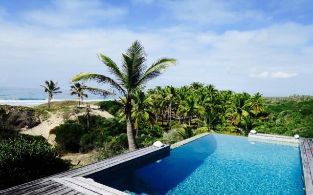 Travessia Beach Lodge