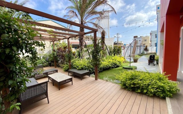 Red Vacation Rental