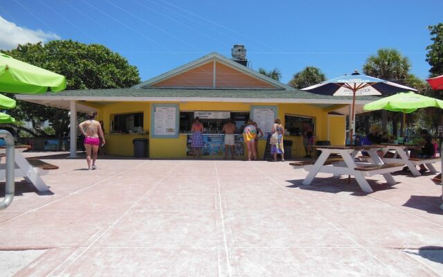 Key West Style Beachtown Estate by TechTravel