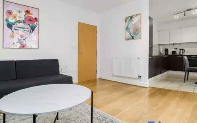 Exclusive 2 Bedroom Flat near Vauxhall Station!