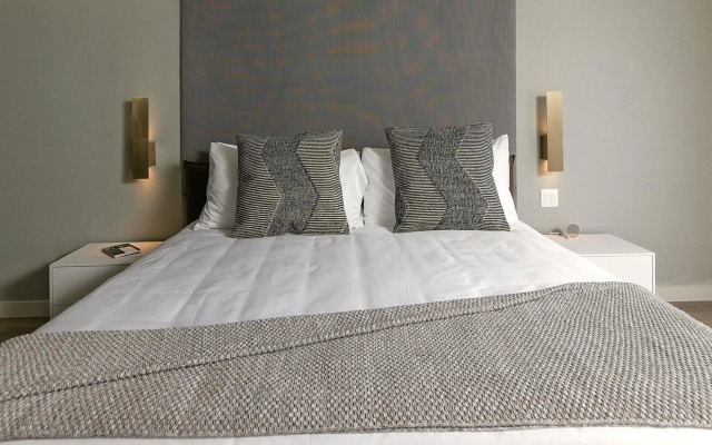 La Jolla Cove Suites