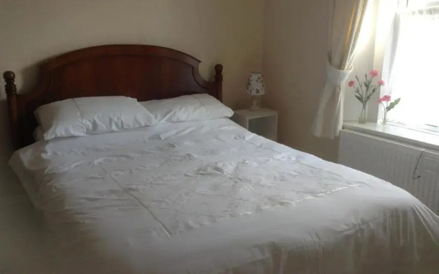 Drakewalls Bed & Breakfast