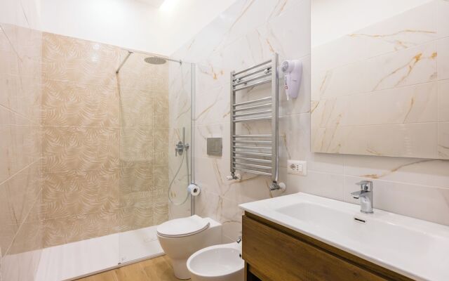 4 Stelle Housing - Rooms and Apartments