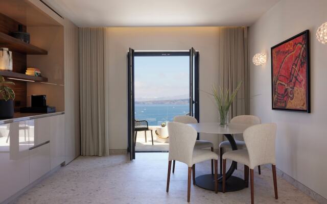 Aernia Suites & Art