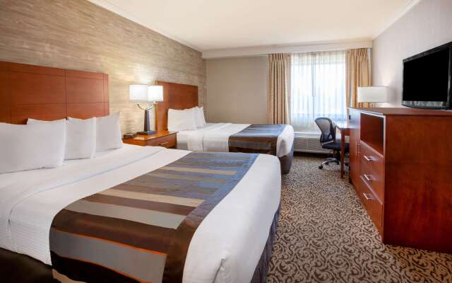 Wingate by Wyndham Detroit Metro Airport