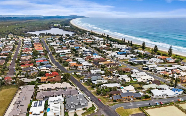 Lennox Retreat
