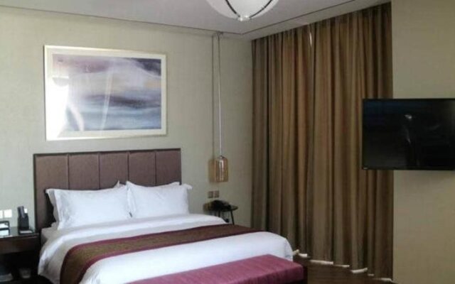 Ruijing New Hualian Hotel