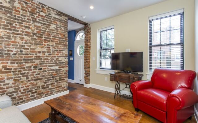 South Philly Dream Home - Live Like a Local