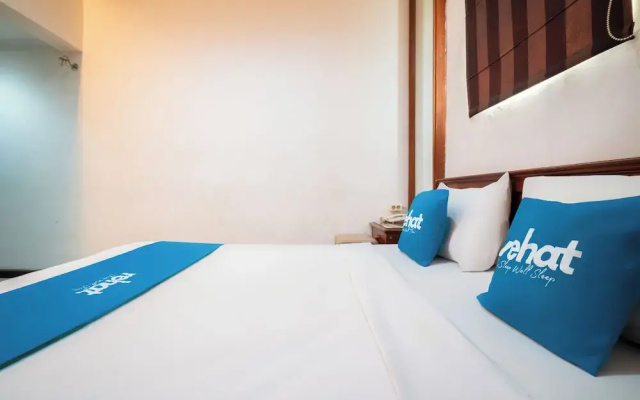 Rehat at Hotel 10 Buah Batu