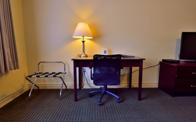 Velora Hinton, Ascend Hotel Collection