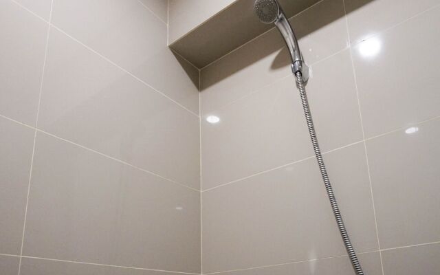 Modern 2BR Apartment at Maqna Residence