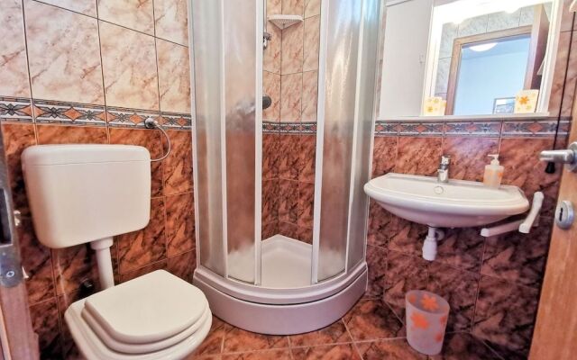 Kristi apartment complex