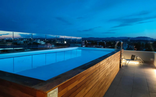 Wally Residence
