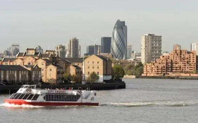 Millharbour Serviced Apartments