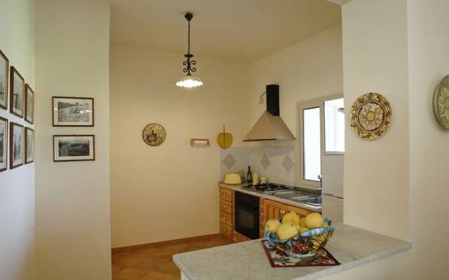 Spacious Holiday Home in Patti With Pool