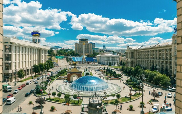 KyivHome Best view on Independence Square